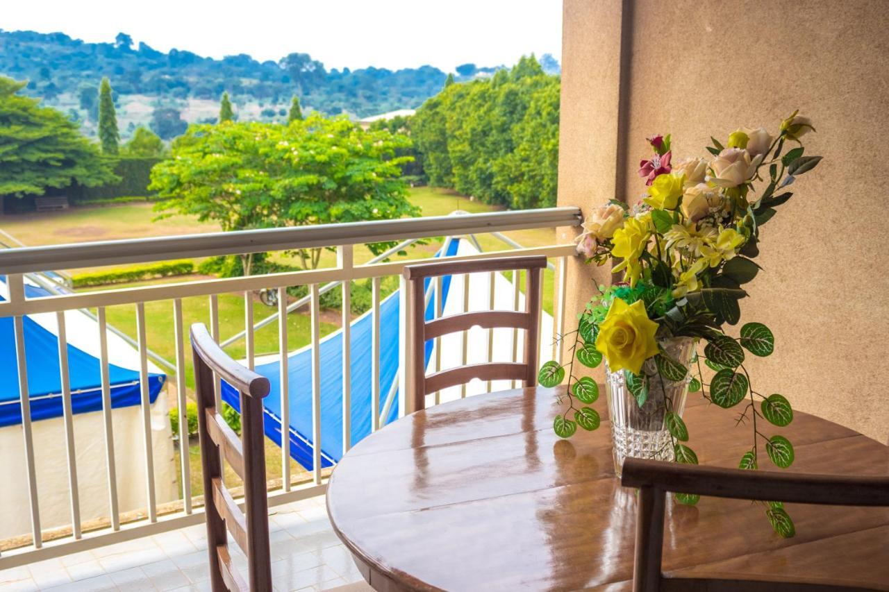 Hotel Azur Yaounde Ngoại thất bức ảnh