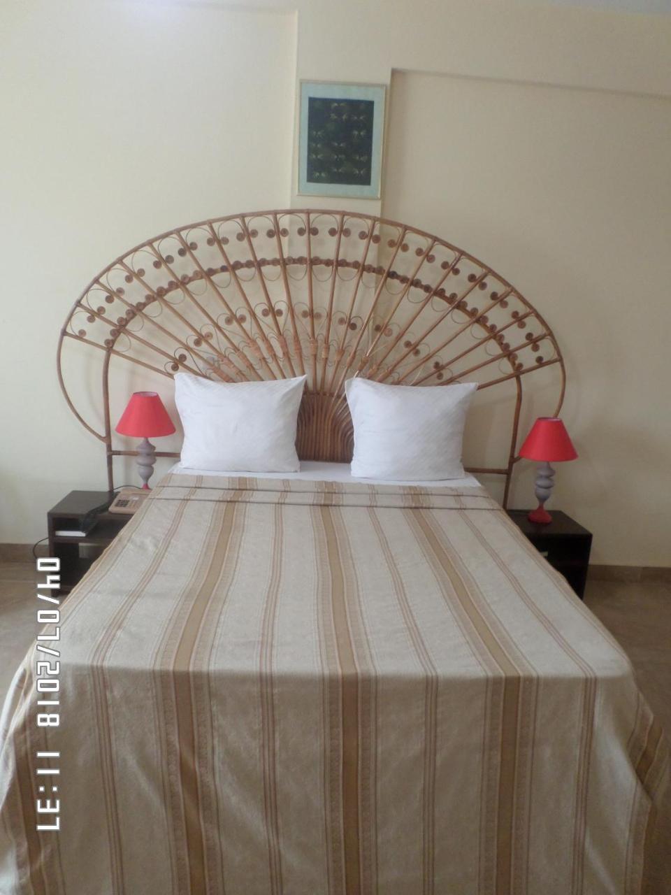 Hotel Azur Yaounde Ngoại thất bức ảnh