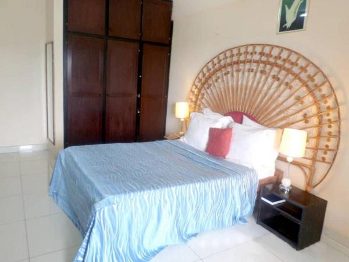 Hotel Azur Yaounde Ngoại thất bức ảnh