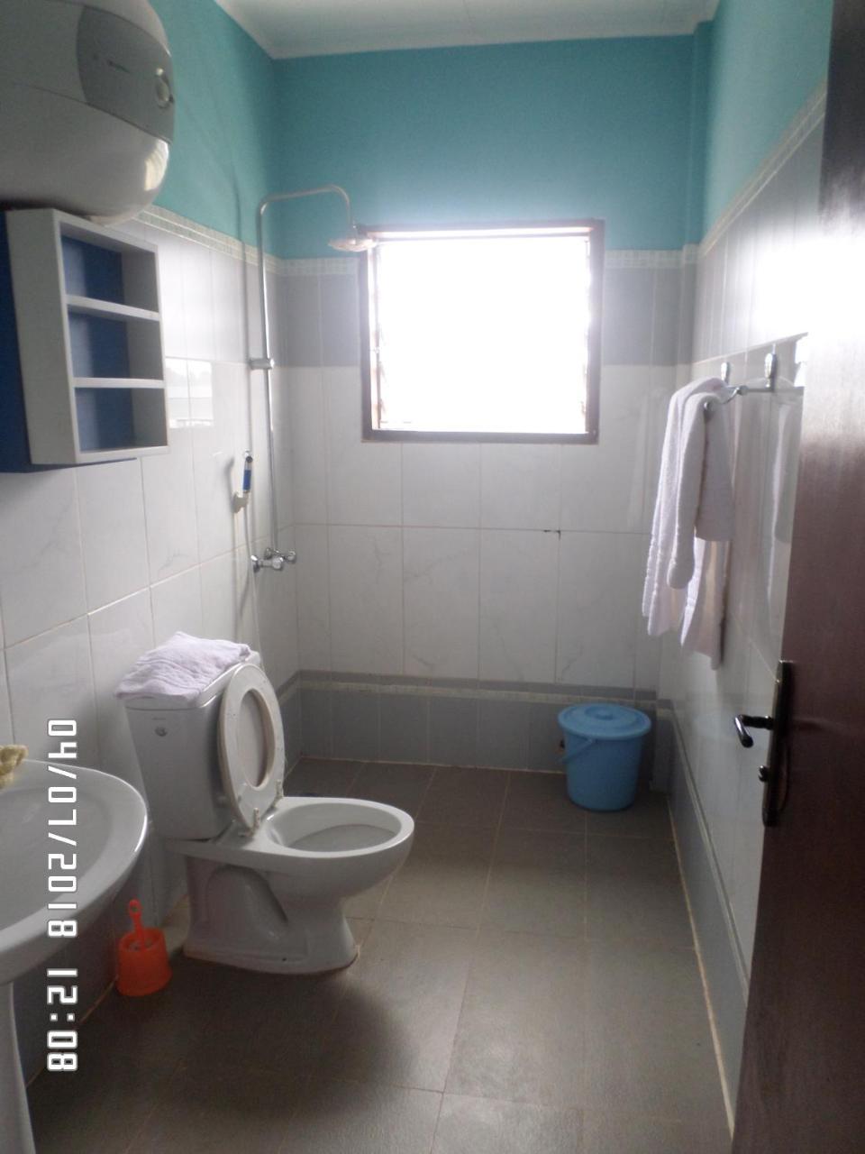 Hotel Azur Yaounde Ngoại thất bức ảnh